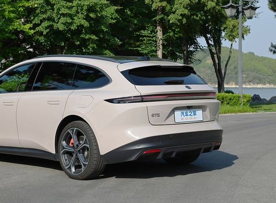 Kendaraan energi baru dalam stok dengan warna yang cukup 2024 Nio ET5T Weilai Kendaraan listrik 75kwh 200km / h mobil berkecepatan tinggi