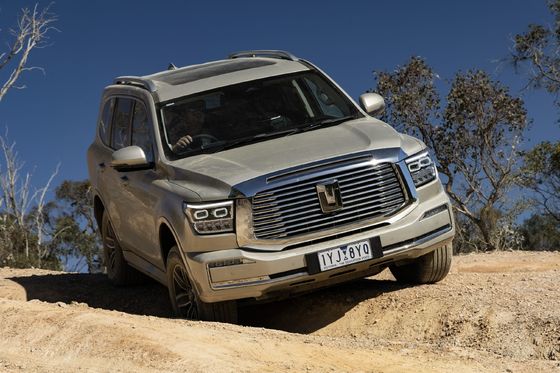 Mobil energi baru 2023 TANK 500 PHEV AWD Drivetrain 180km/h kecepatan tertinggi dengan 6.9sec 0-100akselerasi