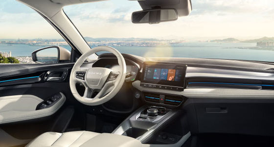 NEDC501Km Range Drive Roewe Ei5 MPV Kendaraan Listrik Murni Kecepatan tertinggi 185km/h 8.3sec 0-100km/h Akselerasi