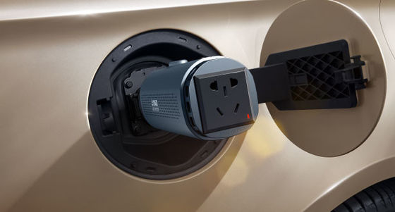 NEDC501Km Range Drive Roewe Ei5 MPV Kendaraan Listrik Murni Kecepatan tertinggi 185km/h 8.3sec 0-100km/h Akselerasi