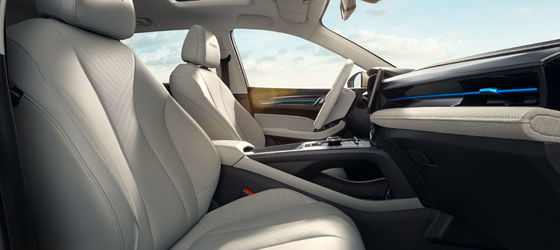 NEDC501Km Range Drive Roewe Ei5 MPV Kendaraan Listrik Murni Kecepatan tertinggi 185km/h 8.3sec 0-100km/h Akselerasi