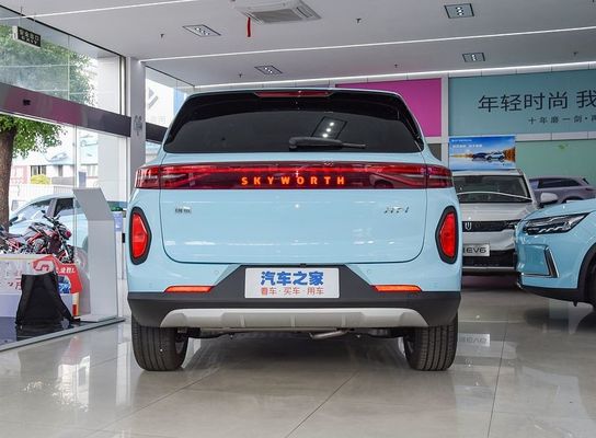 Skyworth 2024 HT-i II SUV Electric And Hybrid Car With 1.5L Engine 205km MAX Range Kiri Lampu Kemudi Interior Dark Col