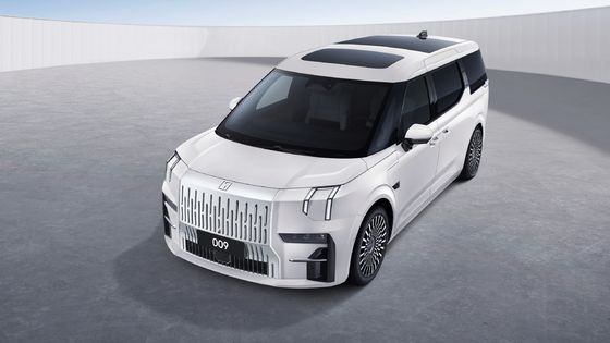 Zeekr 009 Pure Electric Luxury MPV mendefinisikan ulang harapan Anda dari MPVS 140kwh baterai 822km CLTC Jangkauan 0-100km / h dalam 4.5s