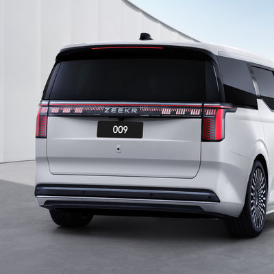 Zeekr 009 Pure Electric Luxury MPV mendefinisikan ulang harapan Anda dari MPVS 140kwh baterai 822km CLTC Jangkauan 0-100km / h dalam 4.5s