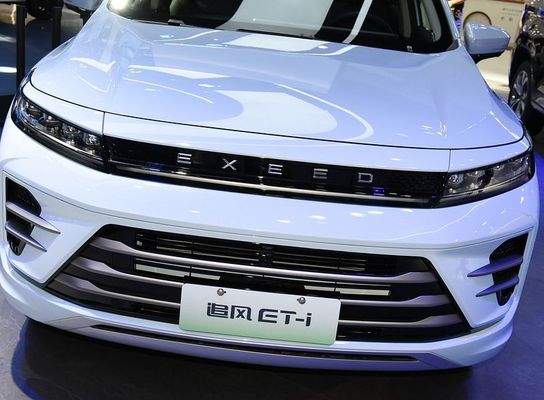 Mobil hibrida EXCEED Classic 2023 di Chery EXCEED ET-i 1.5T 156hp L4 + 125motor listrik 180km / jam kecepatan tertinggi 0-100km / jam dalam 7 detik