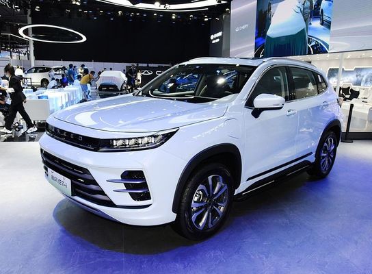 Mobil hibrida EXCEED Classic 2023 di Chery EXCEED ET-i 1.5T 156hp L4 + 125motor listrik 180km / jam kecepatan tertinggi 0-100km / jam dalam 7 detik