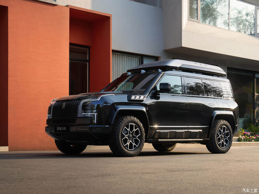 Pre SALE 2024 Beijing Auto Show BYD Yangwang U8 2024 Mobil Off Road Mewah 1197hp 4Motor 4wd Mobil Listrik Byd U8 Hybrid