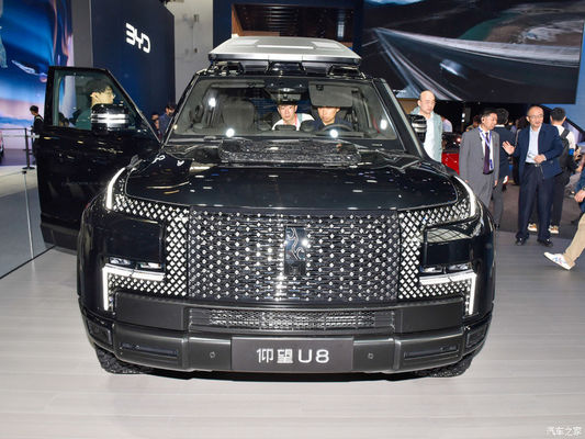 Pre SALE 2024 Beijing Auto Show BYD Yangwang U8 2024 Mobil Off Road Mewah 1197hp 4Motor 4wd Mobil Listrik Byd U8 Hybrid