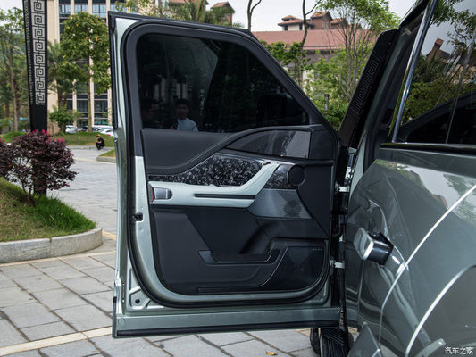 Pre SALE 2024 Beijing Auto Show BYD Yangwang U8 2024 Mobil Off Road Mewah 1197hp 4Motor 4wd Mobil Listrik Byd U8 Hybrid