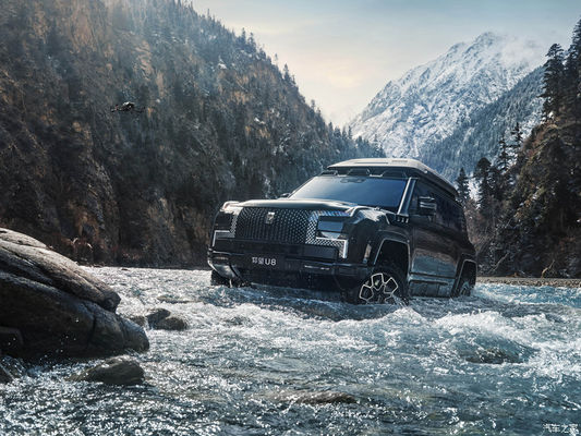 Pre SALE 2024 Beijing Auto Show BYD Yangwang U8 2024 Mobil Off Road Mewah 1197hp 4Motor 4wd Mobil Listrik Byd U8 Hybrid