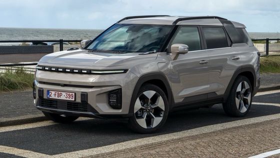 Kendaraan Listrik Murni Terbaru KGM Torres EVS 109mph Kecepatan tertinggi 152kw 207PS Daya Maksimum Siap Berjalan Mobil Listrik Murni