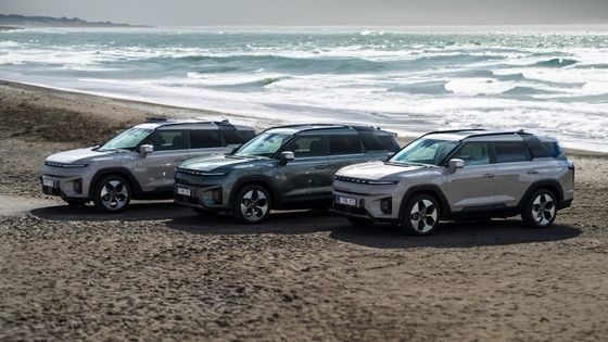 Kendaraan Listrik Murni Terbaru KGM Torres EVS 109mph Kecepatan tertinggi 152kw 207PS Daya Maksimum Siap Berjalan Mobil Listrik Murni