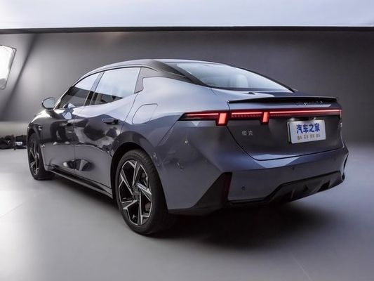 Hari ini terbaru diluncurkan LYNK & CO 07 EM-P 126km jangkauan panjang pro PHEV 160 kW motor listrik & 350N.m torsi kendaraan energi baru