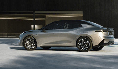 Hari ini terbaru diluncurkan LYNK & CO 07 EM-P 126km jangkauan panjang pro PHEV 160 kW motor listrik & 350N.m torsi kendaraan energi baru