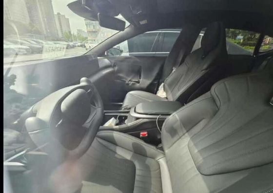 Hottest Beijing Auto Show Jiyue07 200kw Motorpower 27w;.S Mobil Listrik Murni Dengan Kecepatan Tertinggi Pada 200km/h