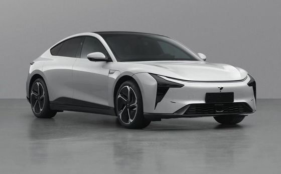 Hottest Beijing Auto Show Jiyue07 200kw Motorpower 27w;.S Mobil Listrik Murni Dengan Kecepatan Tertinggi Pada 200km/h