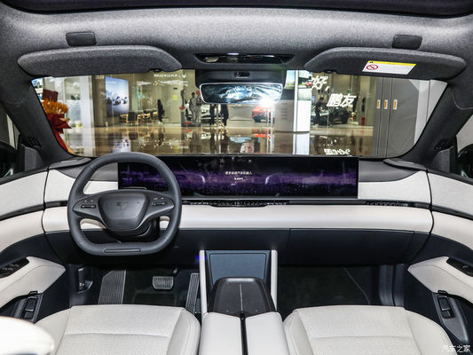 Robot Self Driving 2024 Jiyue01 200kw Motorpower 272 P.s 550km CLTC Range PURE ELECTRIC CAR Dengan kecepatan tertinggi pada 200km/h