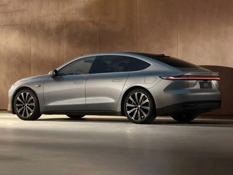 Kendaraan Energi Baru 2024 Nio ET7 Weilai Kendaraan Listrik 75kwh 200km/h Mobil Berkecepatan Tinggi