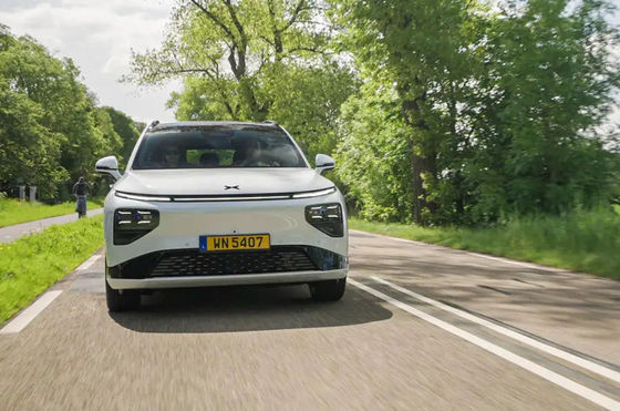 SUV listrik premium baru -Xpeng G9 2024 570km pro dengan 230 motor tenaga 430N.m Torsi 6.4sec 0-100km/h akselerasi