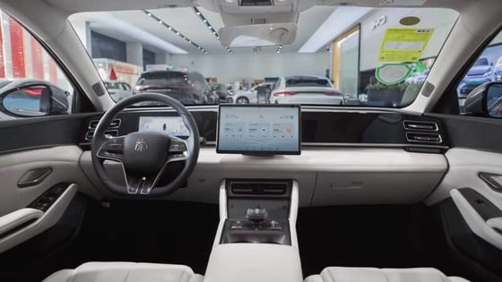 Kendaraan Hybrid Baru 2024 BYD Qin L Dm-i 1.5T 101Ps.L4 Mesin Dengan 218Ps Motor Listrik Daya 180km / h Kecepatan tertinggi