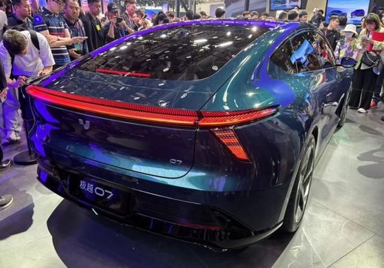 Pra-penjualan Geely&Baidu Joint Brand Jiyue07 kendaraan listrik murni dengan 200kw/271P.s tenaga motor 2WD drive train 4door/5seats