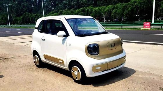 Pra-penjualan Micro-ev FAW Bestune Pony Hatch 120km Range Dengan 20kw/27P.s Motorpower Listrik 3 pintu/4 kursi Desain Keamanan