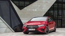 Mobil listrik yang sangat laris Mercedes-Benz EQE AMG 43 4MATIC baterai 90,6kwh 450km jangkauan dengan 350kw/476P.s kekuatan motor