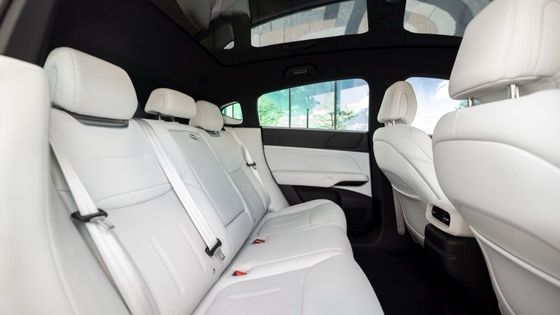 Xpeng G6 RWD Long Range Electric Vehicle SUV EV Electric Car dengan kekuatan motor 210kw RWD driving & Range 490km