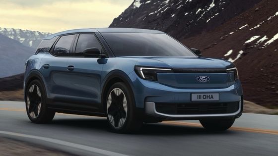 Siap untuk pergi Pure Electric Crossover Ford Explorer AWD dengan 532km WLTP 250kw/340P.s kekuatan motor dan kecepatan tertinggi 180km / h