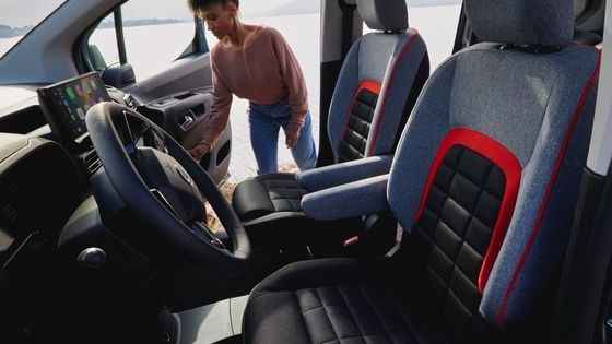 NEW CITROEN e-Berlingo Kendaraan Listrik Baru 339km Jangkauan baterai 52kwh dengan 100kw ((136P.s) Daya motor & 132km / h kecepatan tertinggi