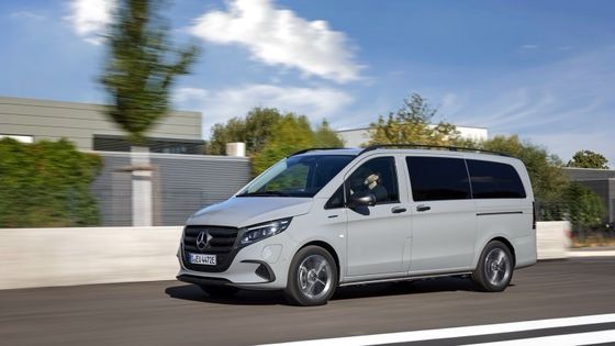 9 Seater EV Mercedes-Benz EVito Tourer Long Dengan Motor Listrik 201bhp Dan Baterai yang Bisa Digunakan 90kWh