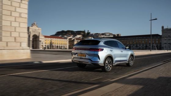 FWD 1.5L Engine At BYD SEAL U DM-i PHEV Mobil Listrik Dengan Motor Listrik 18.3kwh Baterai Daya Maksimal 214bhp