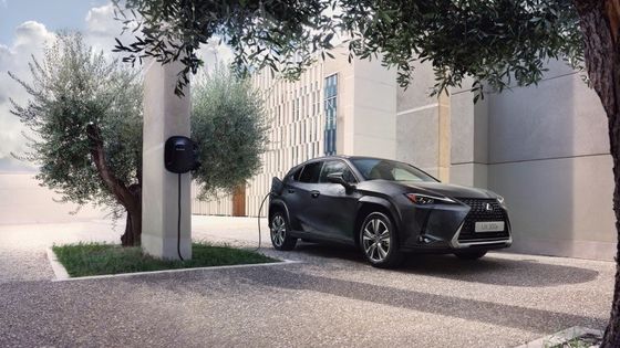 Lexus UX300e 2023 Review, All Electric EV 440km Range WLTP 7.5s 0-100km/h Akselerasi Dengan Daya 150kw Mobil Listrik Murni