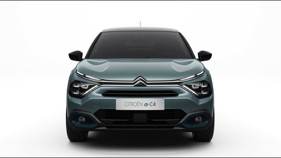 E-C4 Citroen dengan 115kw (156ps) Daya di 150km / h Kecepatan tertinggi 54kwh Lithium Ion Baterai