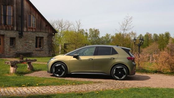 Mobil EV klasik dan terbaru Volkswagen ID 3 PRO WLTP 434km RANGE 150kw ((204P.s) Daya motor7.6sec Percepatan 0-100km/h