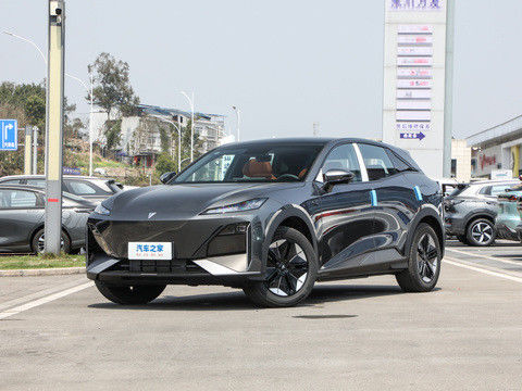 Sistem HUAWEI terbaru DEEPAL S07 2024 EREV dengan 121km CLTC0.5h Waktu pengisian cepat 175kW Daya maksimum 320N.m Torsi