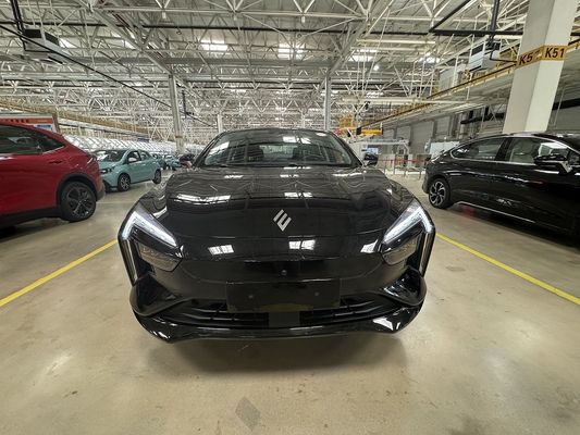 RHD 2024 JMEV Yi GSE Mobil Listrik Dengan Jangkauan 430km 118kw Daya Maksimum