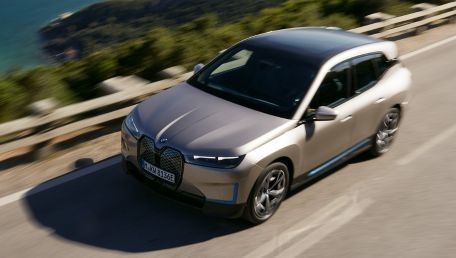 BMW IX Xdrive40 AWD Long Range EV Cars 200km/h Kendaraan EV SUV Berkecepatan Tinggi