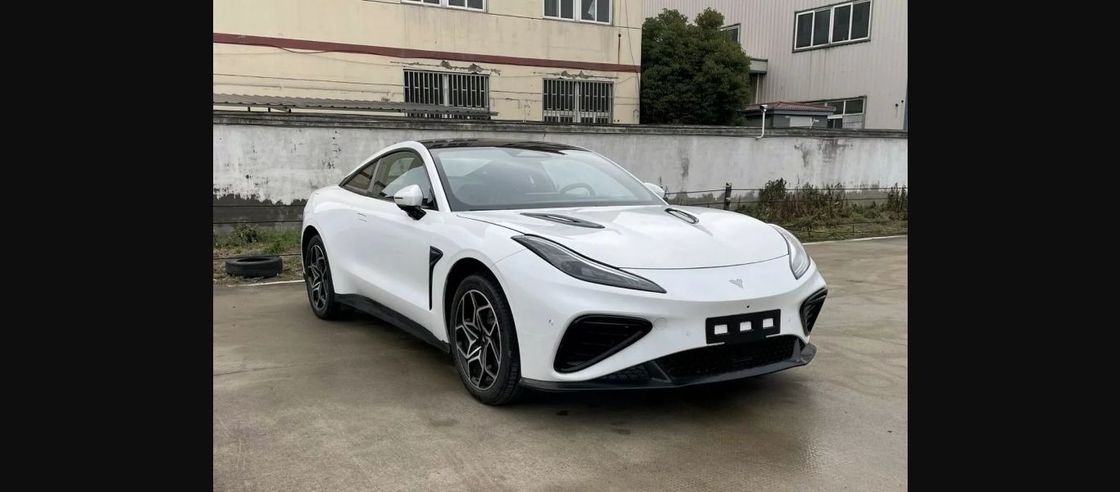 64.27kwh Baterai Mengoperasikan Kendaraan @ NEZHA GT 560km Range Energy Saving 2 Pintu 4 Seat Hardtop Sports Car