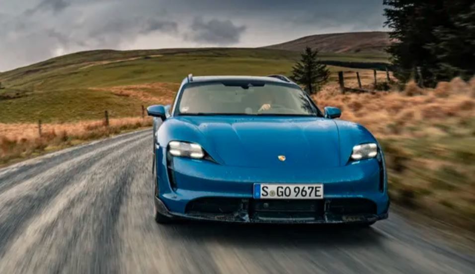 Kendaraan listrik tercepat yang paling lengkap - Porsche Taycan cross Turismo kecepatan maksimum 220km/jam Mobil energi baru