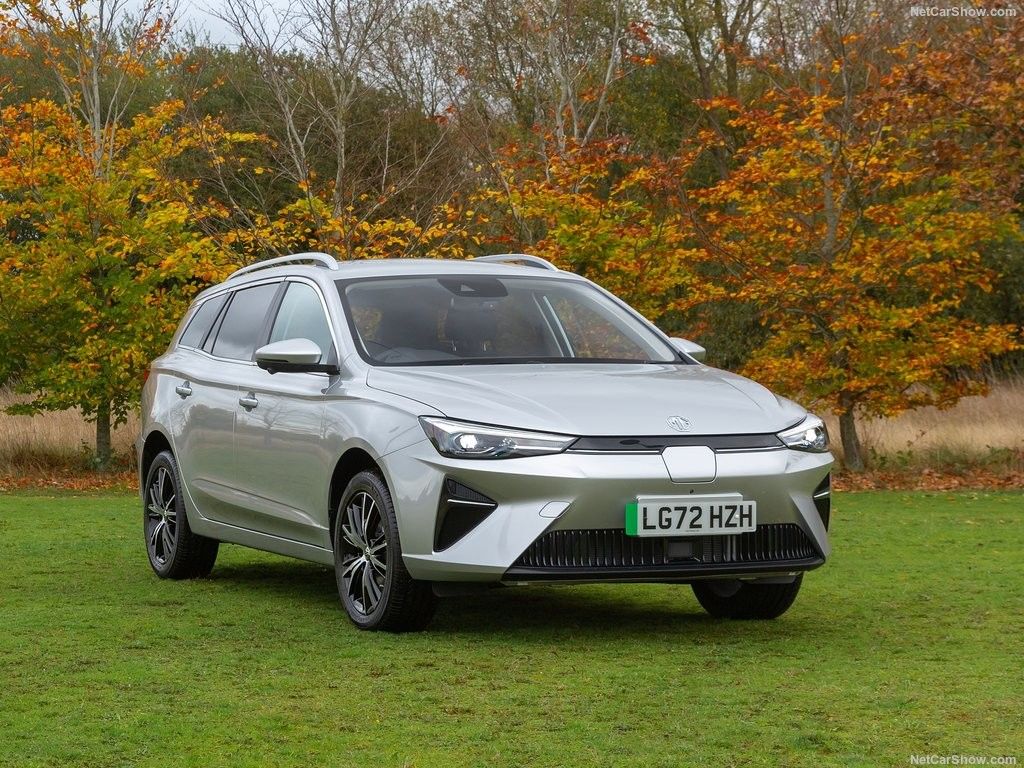 Berlokasi nyaman semua mobil listrik di MG 5 EV dengan jangkauan 344km dan kemampuan super pengisian daya