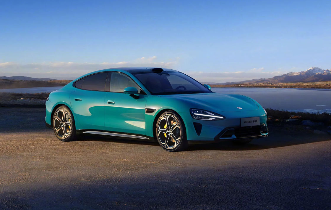 Brand New Xiaomi SU7 Sedan 475kW Atau 664bhp Kekuatan 165mph Kendaraan Energi Baru