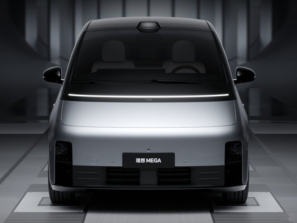 Lixiang MEGA 2024 EV 7 Seat MPV Mewah 710KM Long Range 4WD Mobil Listrik