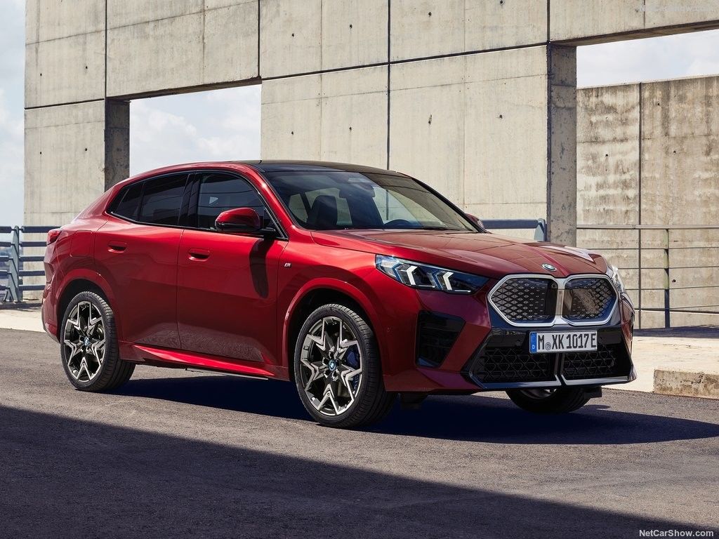 Hot Sale Long Range Electric Car 2024 untuk BMW IX2 449Km High Speed Auto mobil energi baru