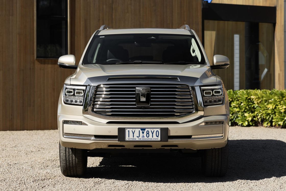 Mobil energi baru 2023 TANK 500 PHEV AWD Drivetrain 180km/h kecepatan tertinggi dengan 6.9sec 0-100akselerasi