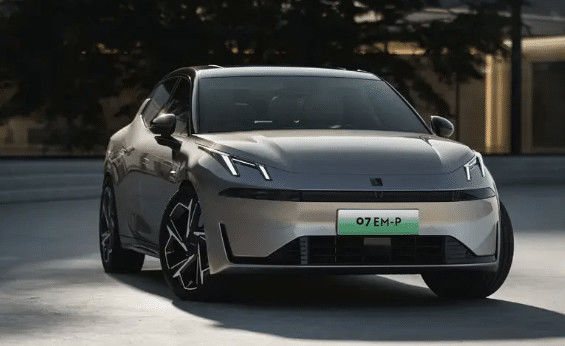 Hari ini terbaru diluncurkan LYNK & CO 07 EM-P 126km jangkauan panjang pro PHEV 160 kW motor listrik & 350N.m torsi kendaraan energi baru