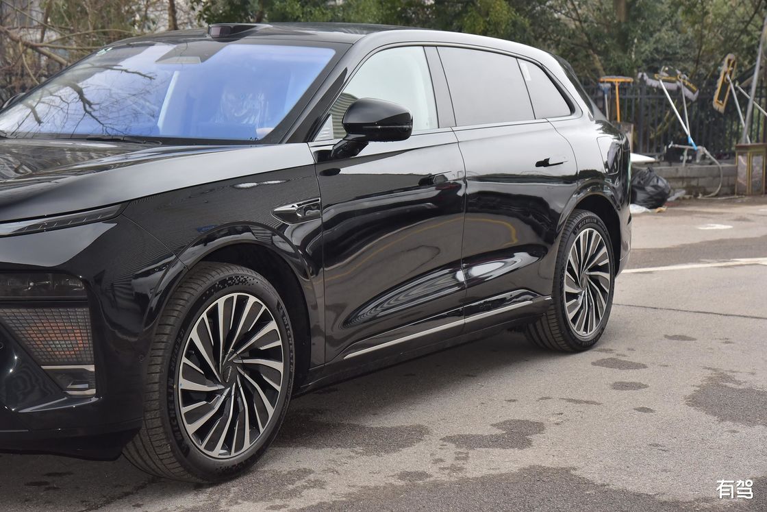 Mobil EV terbaru REEV EXEED ET 200 Plus Daya maksimum 195kw & 324N.m Torsi 7,8sec 0-100km/h akselerasi kendaraan listrik