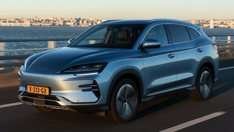 FWD 1.5L Engine At BYD SEAL U DM-i PHEV Mobil Listrik Dengan Motor Listrik 18.3kwh Baterai Daya Maksimal 214bhp